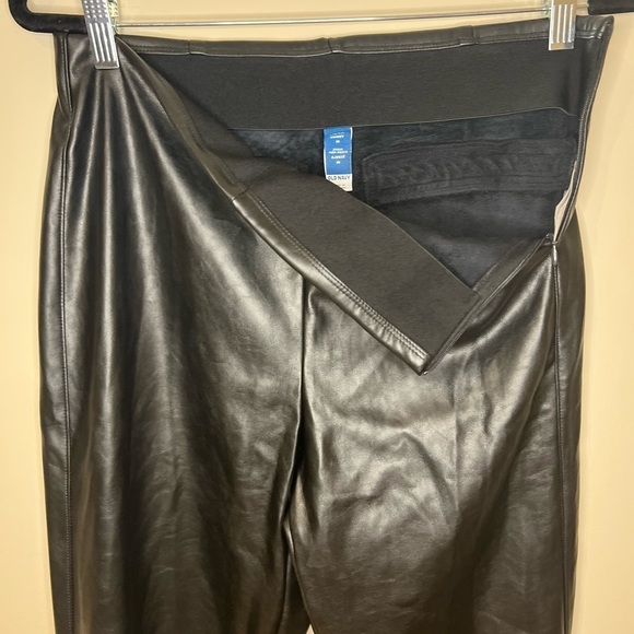 Old Navy Faux Leather Straight Leg Ankle Length Slacks - Size 10 in Jet Black - Picture 8 of 10